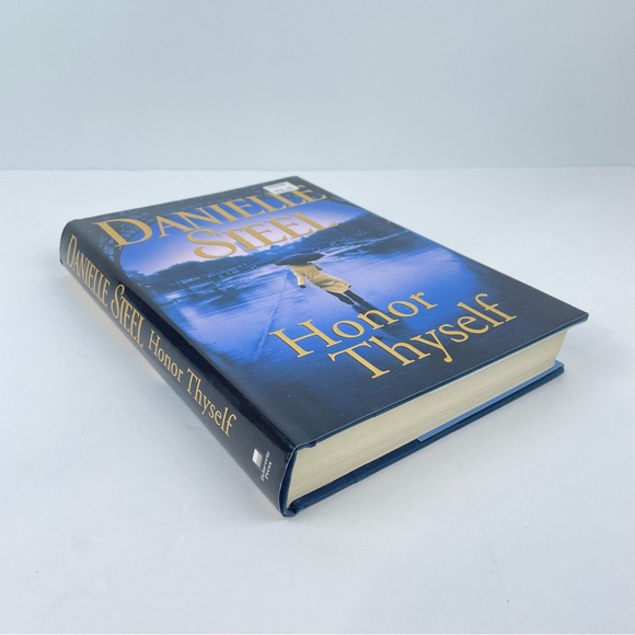 4 for $20 Danielle Steel Honor Thyself - Picture 2 of 4
